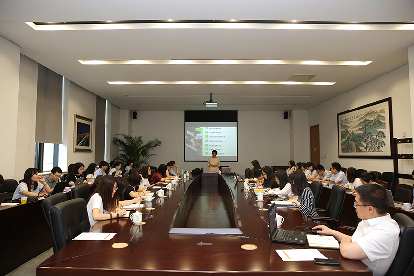 EJ9A9352(S).jpg EJ9A9352(S).jpg